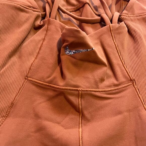 Nike Yoga Dri-FIT Luxe 5" Romper Sz X-Large - Picture 5 of 6